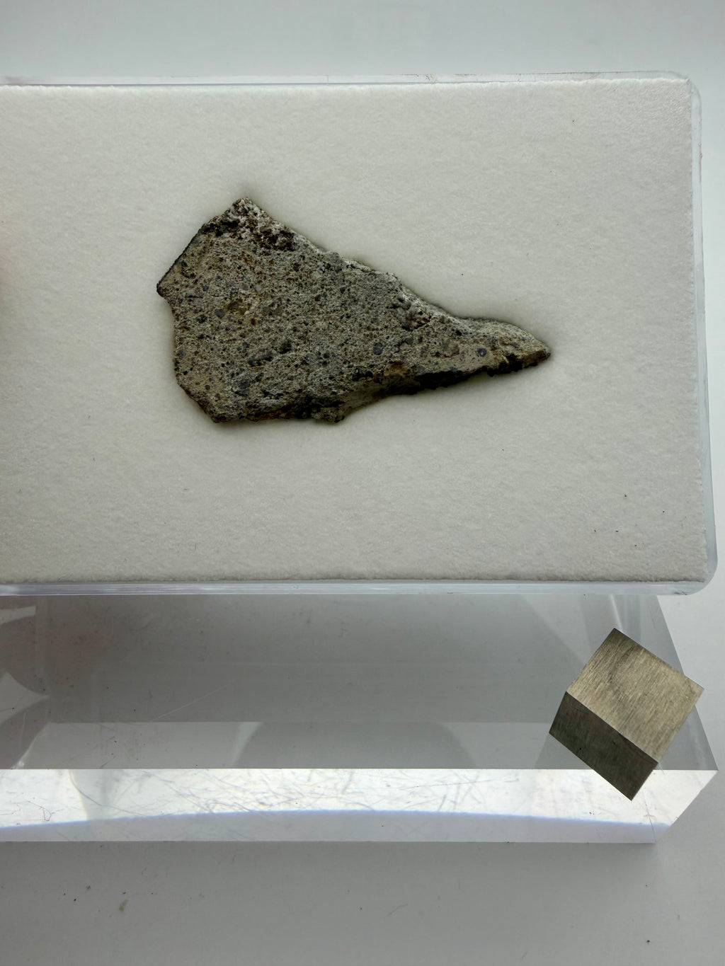 NWA 17708 howardite 6.15g -- brecciated interior texture showing mixed eucritic and diogenitic clasts in matrix