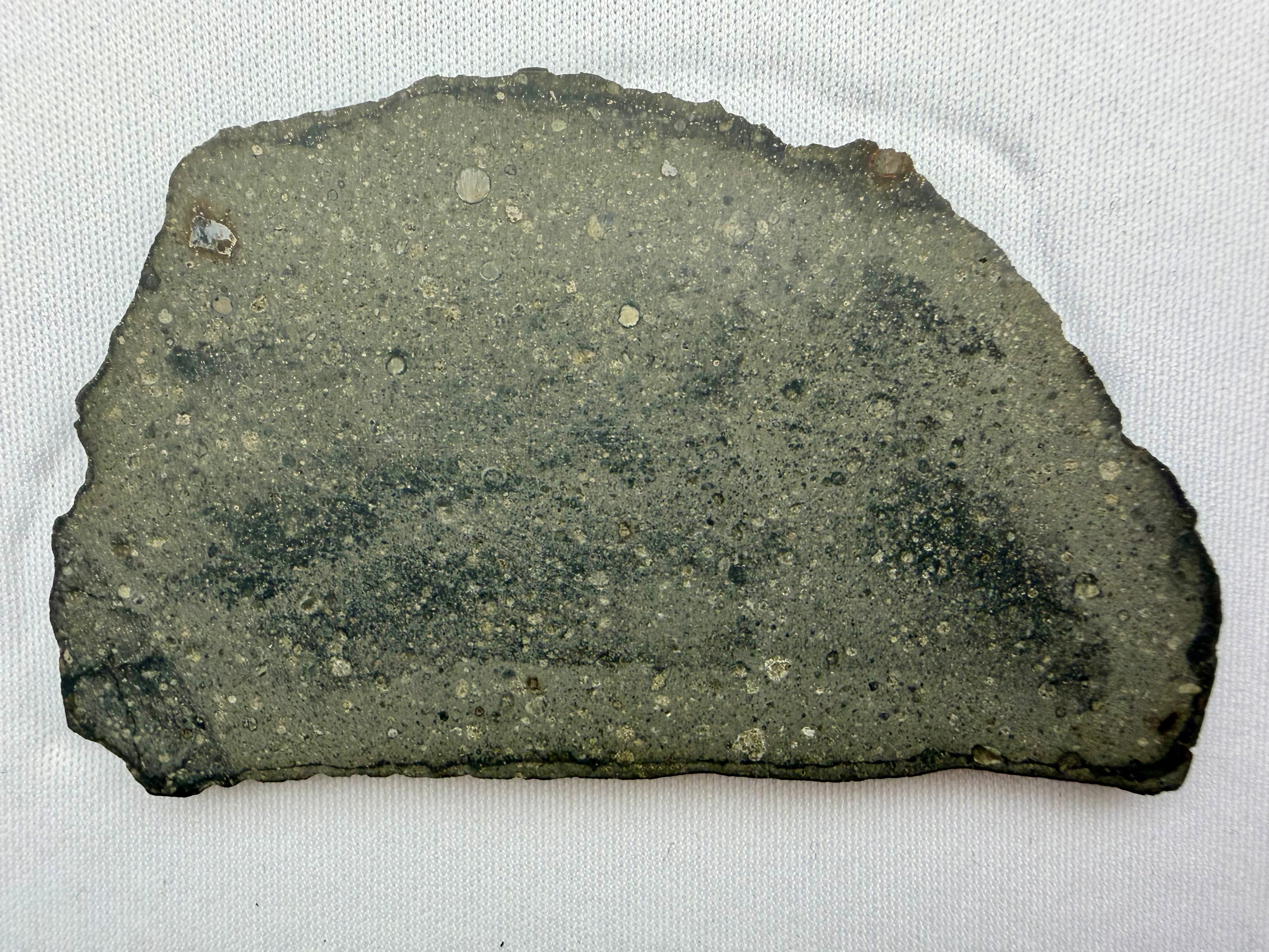 Sinawan 005 – Rumuruti (R5-6) Meteorite R-Chondrite with Dual Lithologies, 1 of 3 known, 24.45g