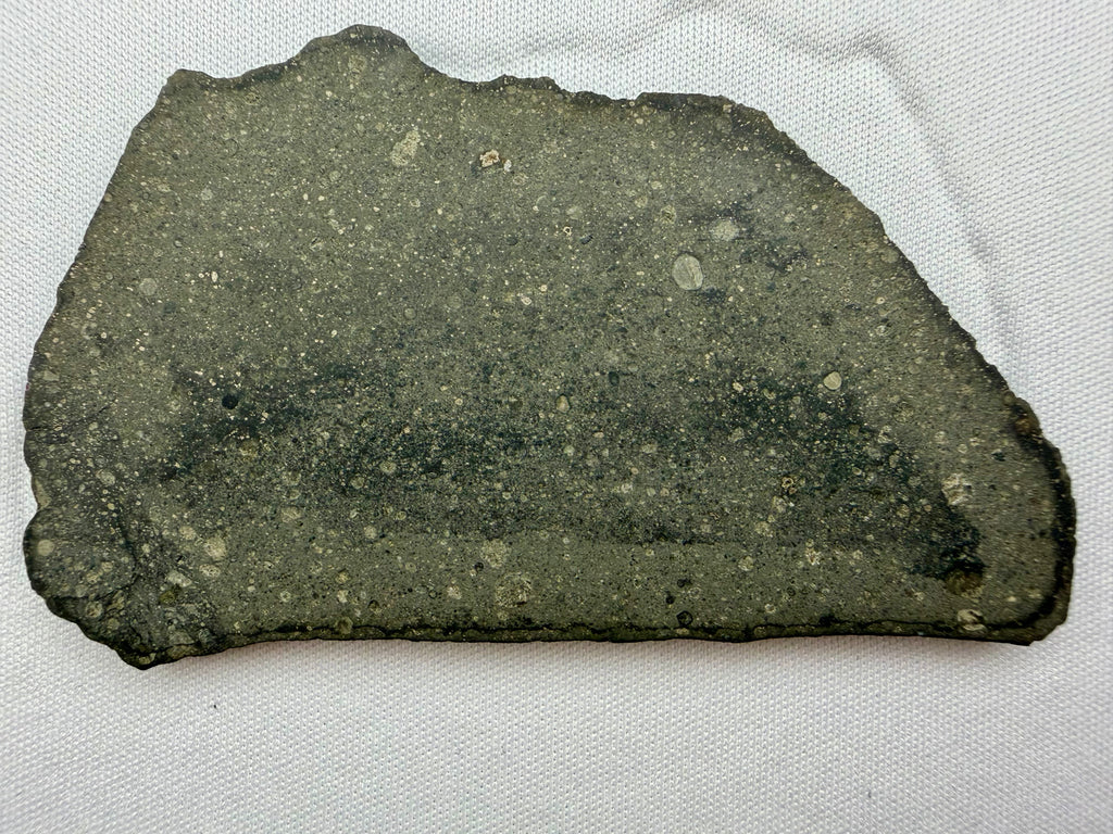 Sinawan 005 R-chondrite 22.82g -- coarse-grained recrystallized zone and finer-textured domain in single specimen