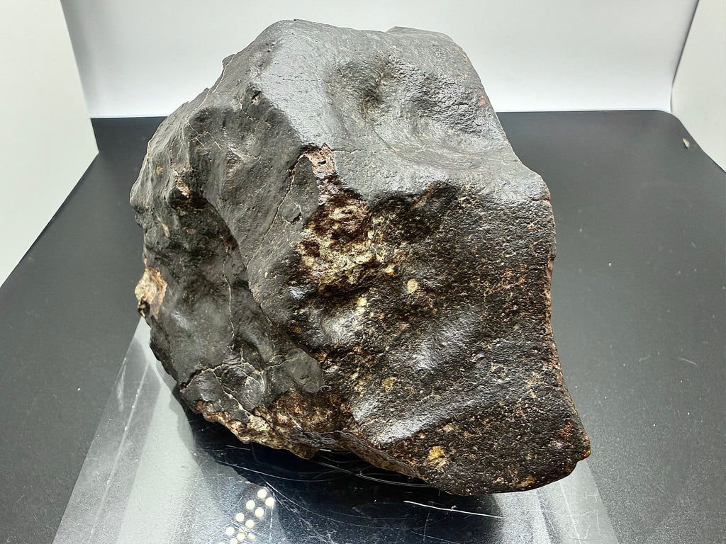 NWA XXX unclassified ordinary chondrite individual 869.00g, oriented with regmaglypts -- complete stone with fusion crust, Tr