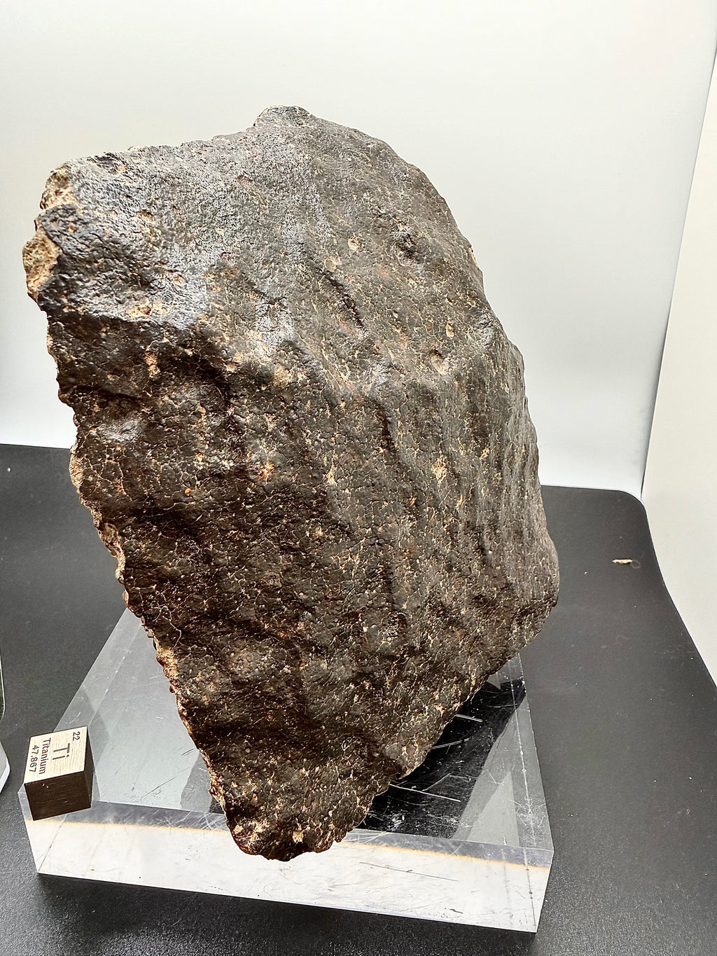 NWA 17296 chondrite 1472.00g -- cut window exposing internal chondrule structure in L5 matrix