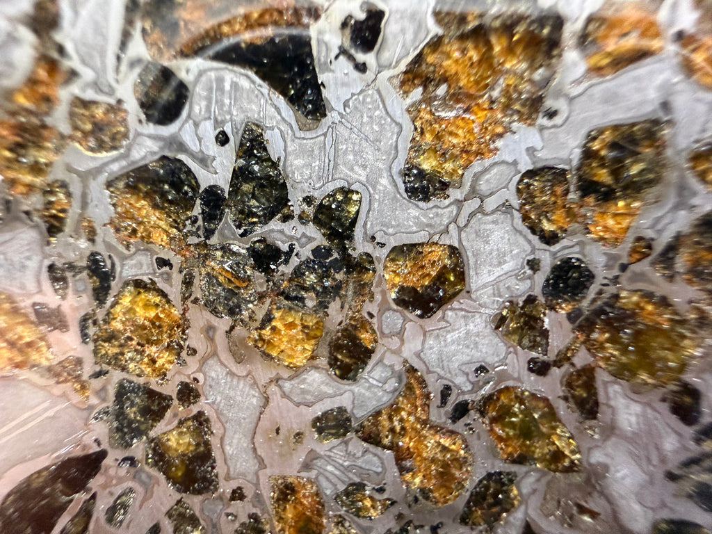 Macro cluster, Gyarub Zangbo Ungrouped Pallasite, densely packed olivine crystals in mirrored iron-nickel matrix, 76.62g