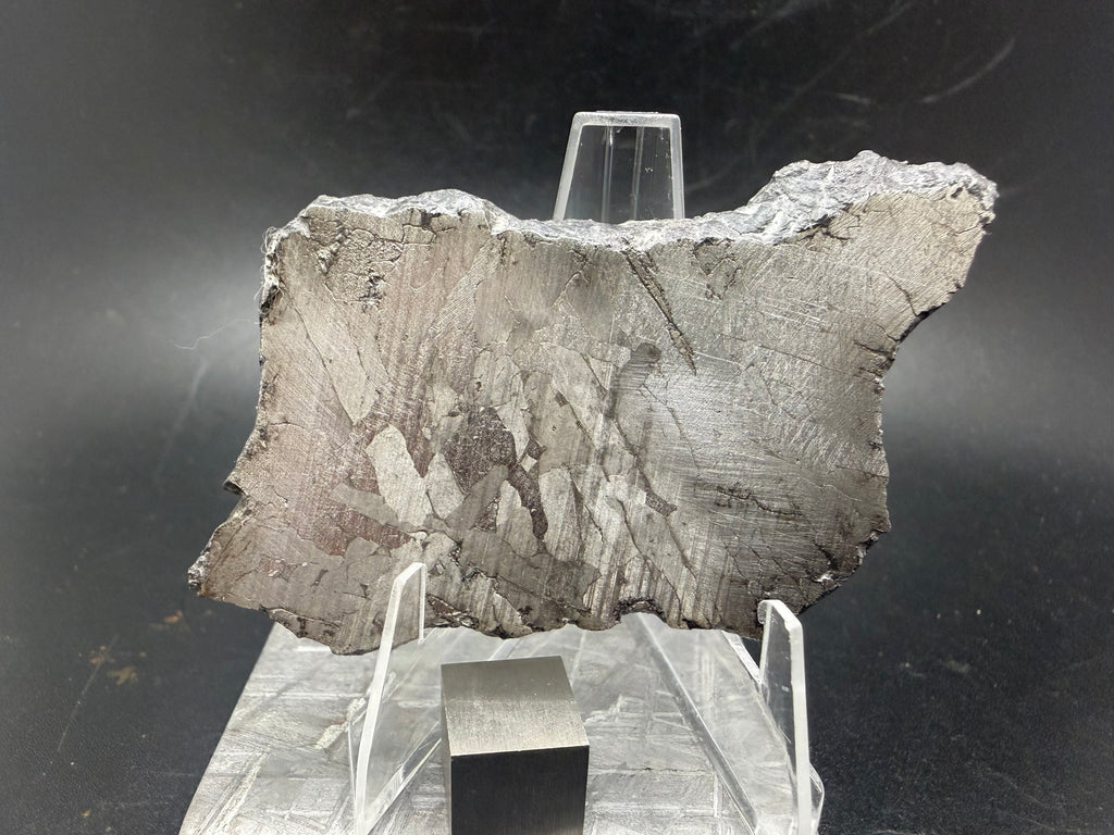 Kaalijärv IAB-MG iron meteorite slice 33.38g, reverse face showing Widmanstätten pattern and natural edge