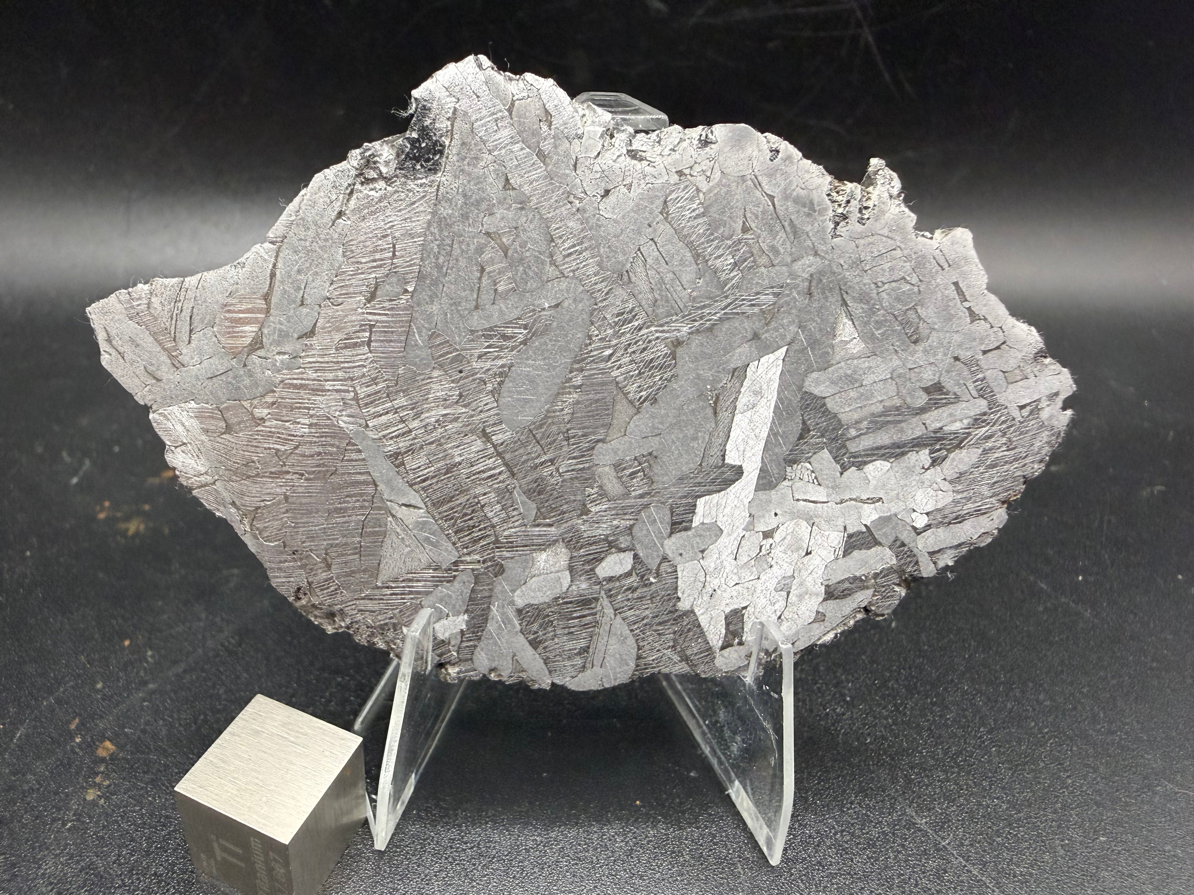 Kaalijärv IAB-MG iron meteorite slice 38.39g, etched -- octahedrite with Widmanstätten pattern and Neumann bands, Treasure Co