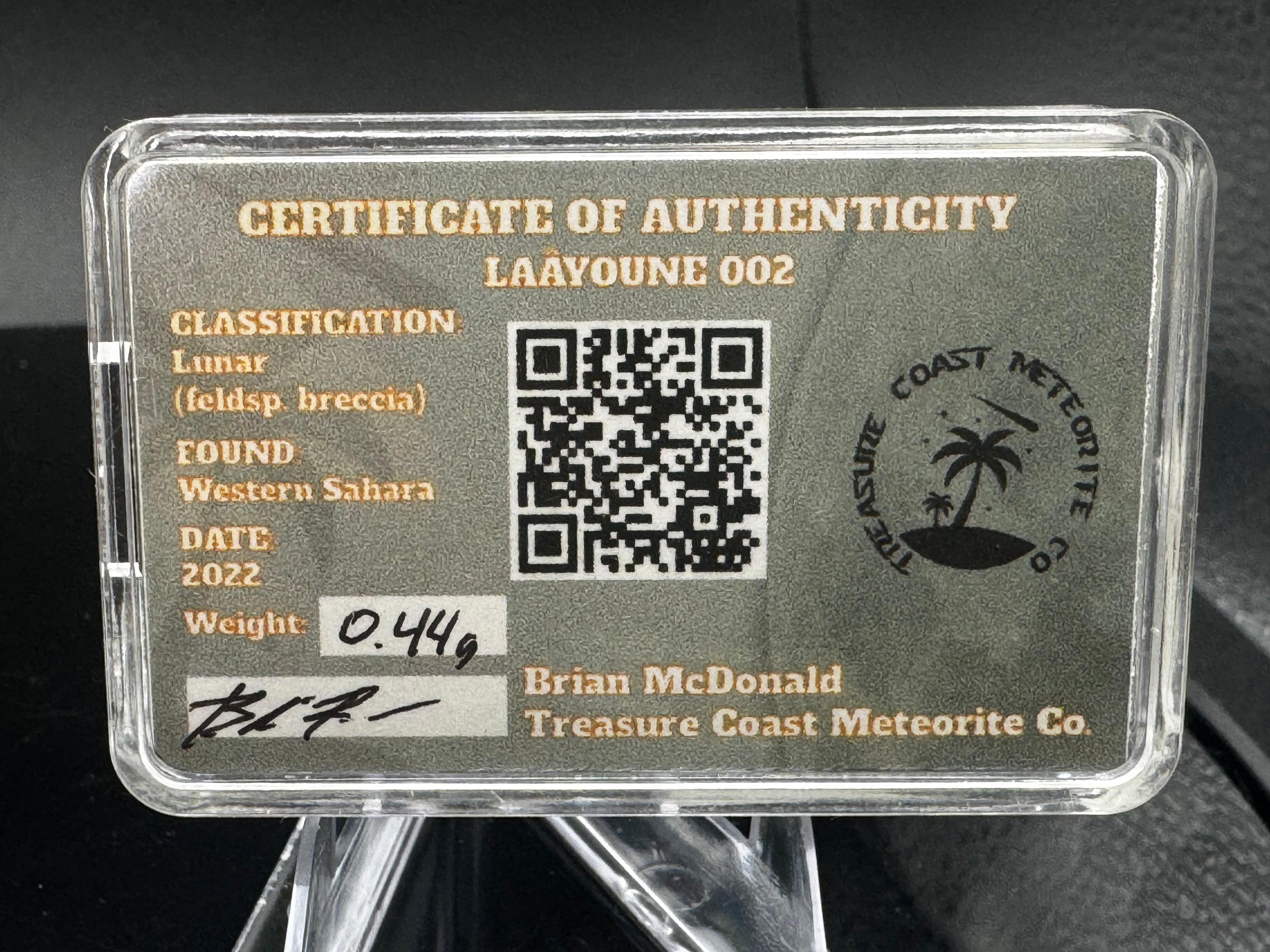 Certificate of authenticity for Laâyoune 002 lunar meteorite