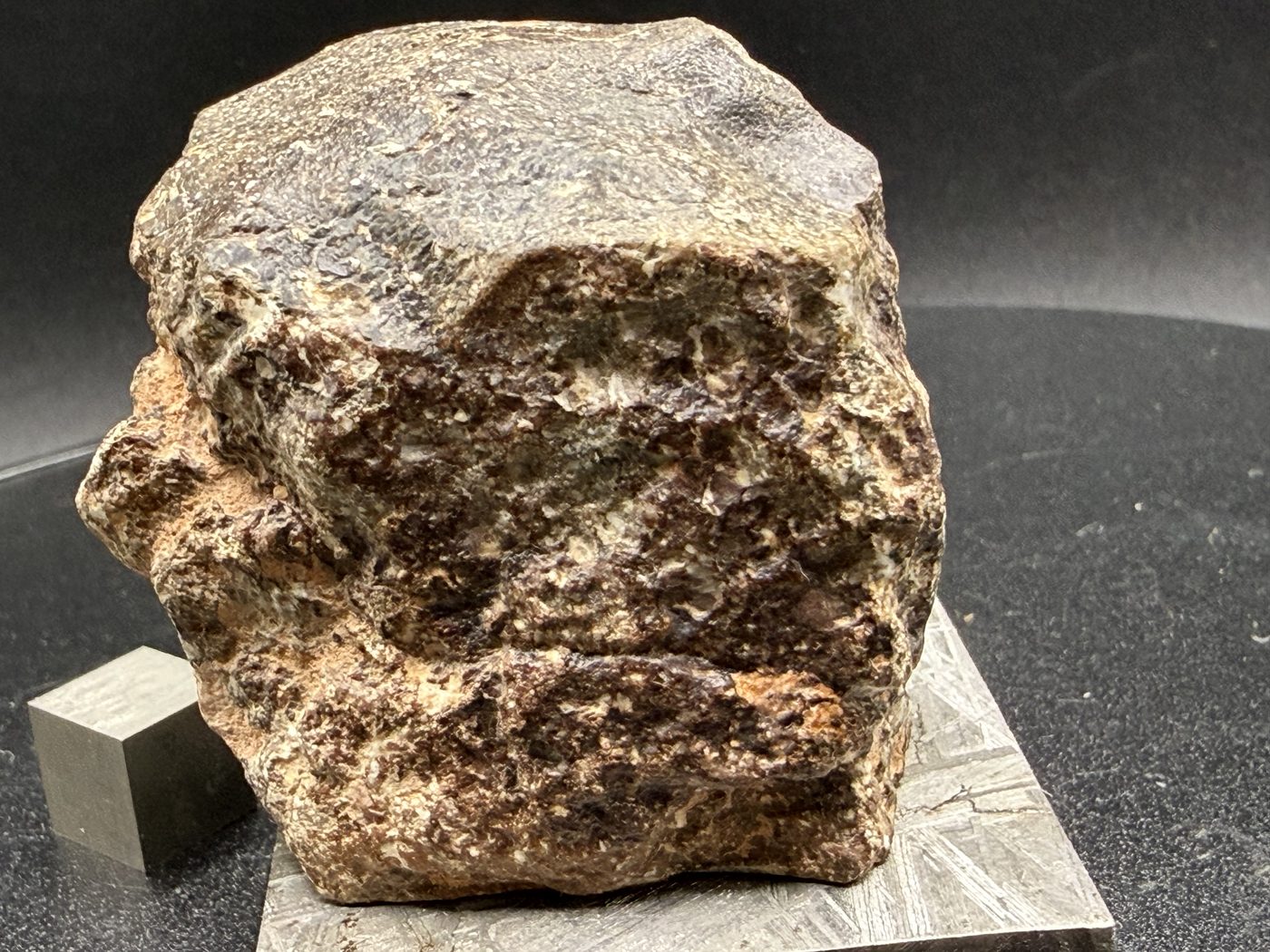 Profile view of NWA 17918 Diogenite-pm meteorite showing individual form and thickness, 123.55g