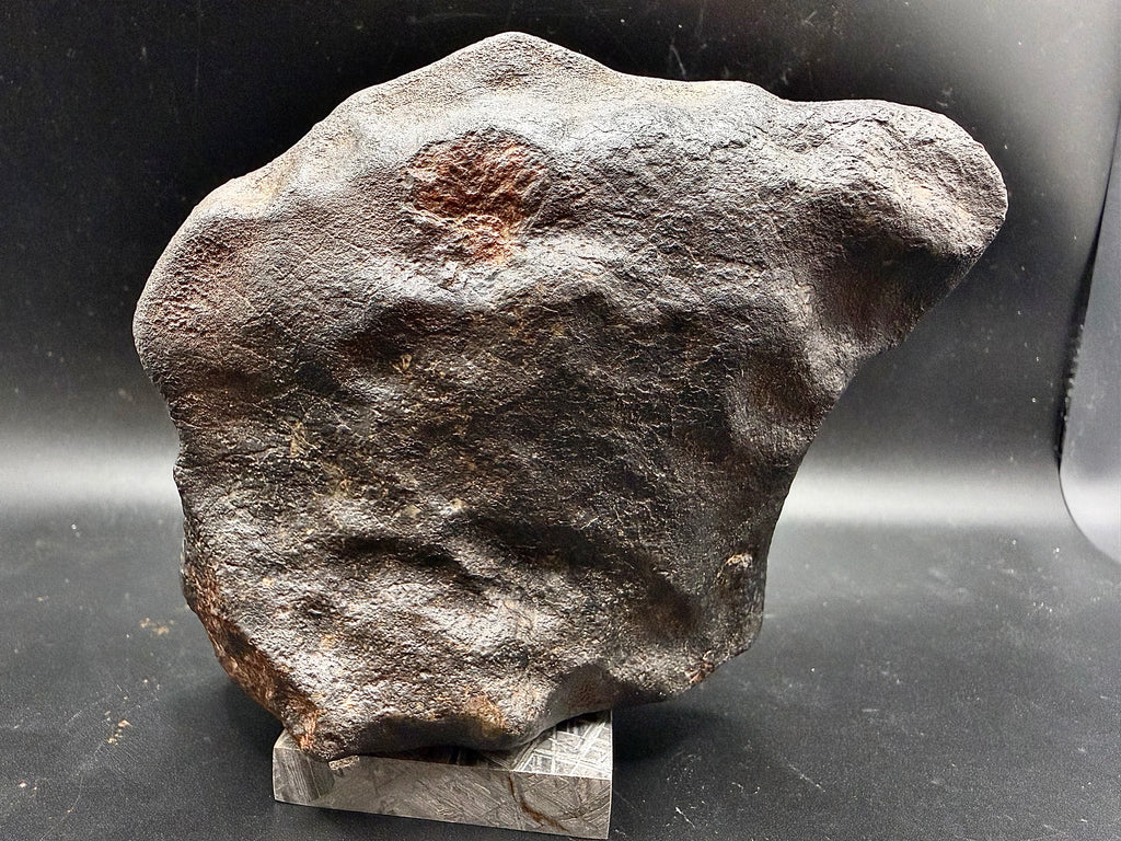 Regmaglypts thumbprints on NWA unclassified ordinary chondrite meteorite individual