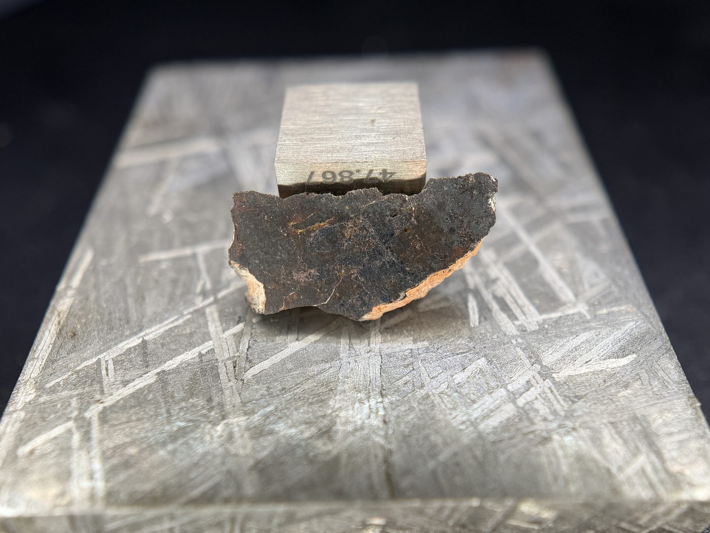 Rafsa 005 Angrite Meteorite End Cut, Plutonic Angrite, 1.09g, Protogranular Texture