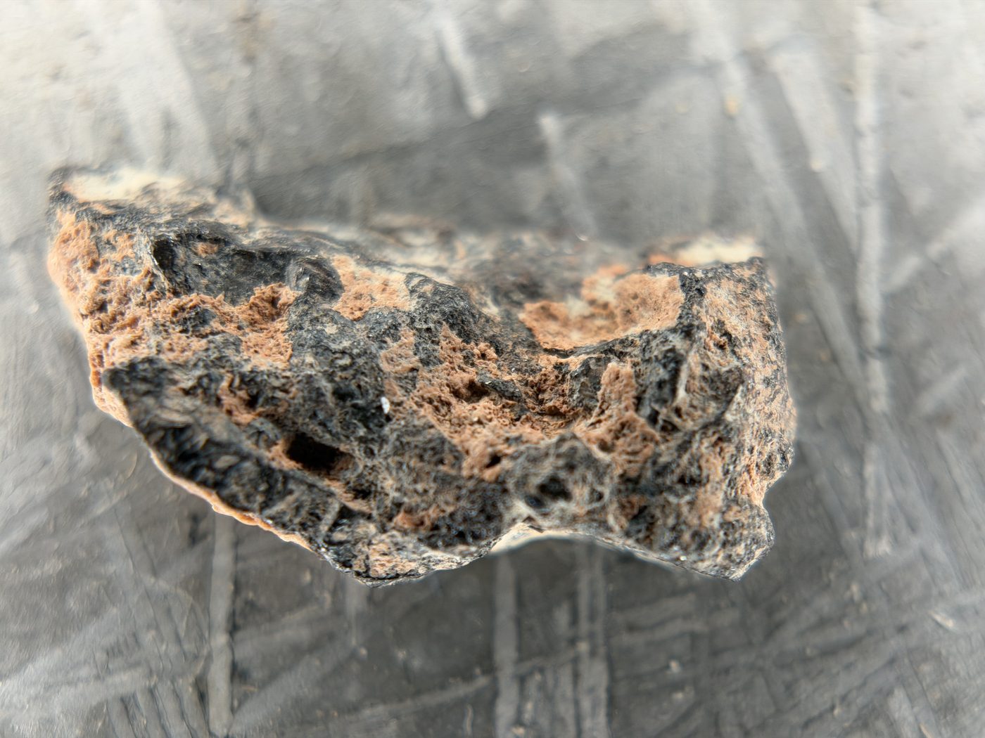 Rafsa 005 Angrite Meteorite End Cut, Plutonic Angrite, 1.09g, Protogranular Texture